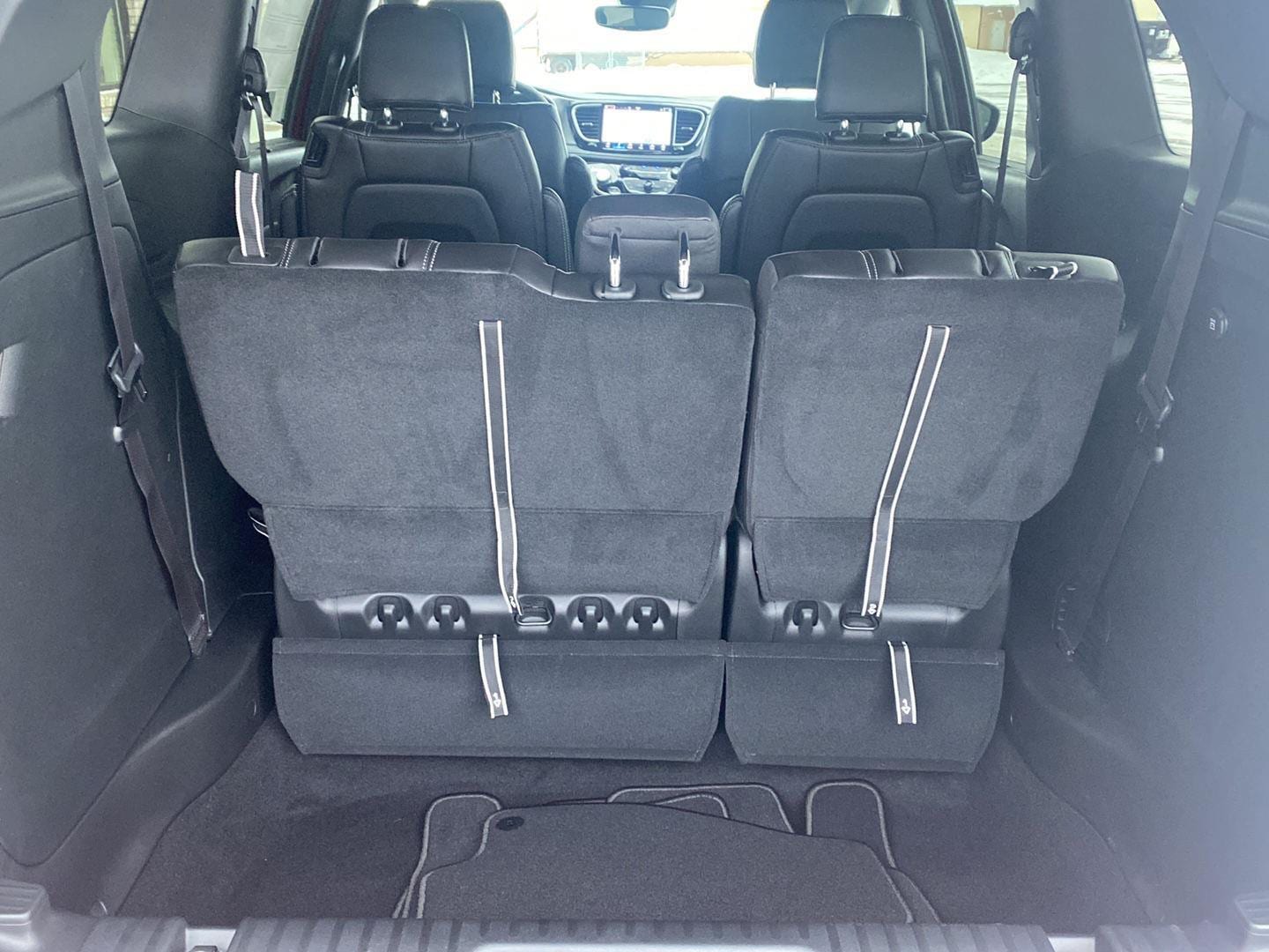 2026 Chrysler Pacifica Select - Photo 18