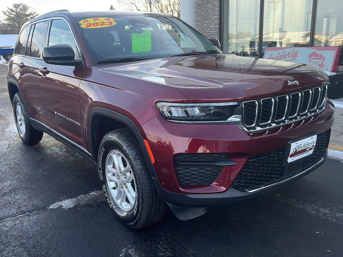 2023 Jeep Grand Cherokee Laredo's photo