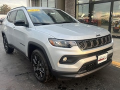 2026 Jeep Compass Latitude Altitude Sport Utility