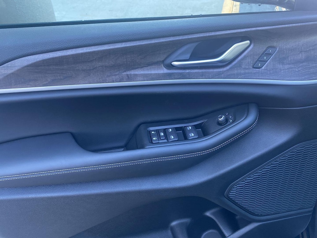 New 2025 Jeep Grand Cherokee Limited Sport Utility