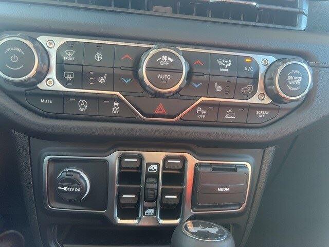 2025 Jeep Wrangler 4-Door Sahara - Photo 10