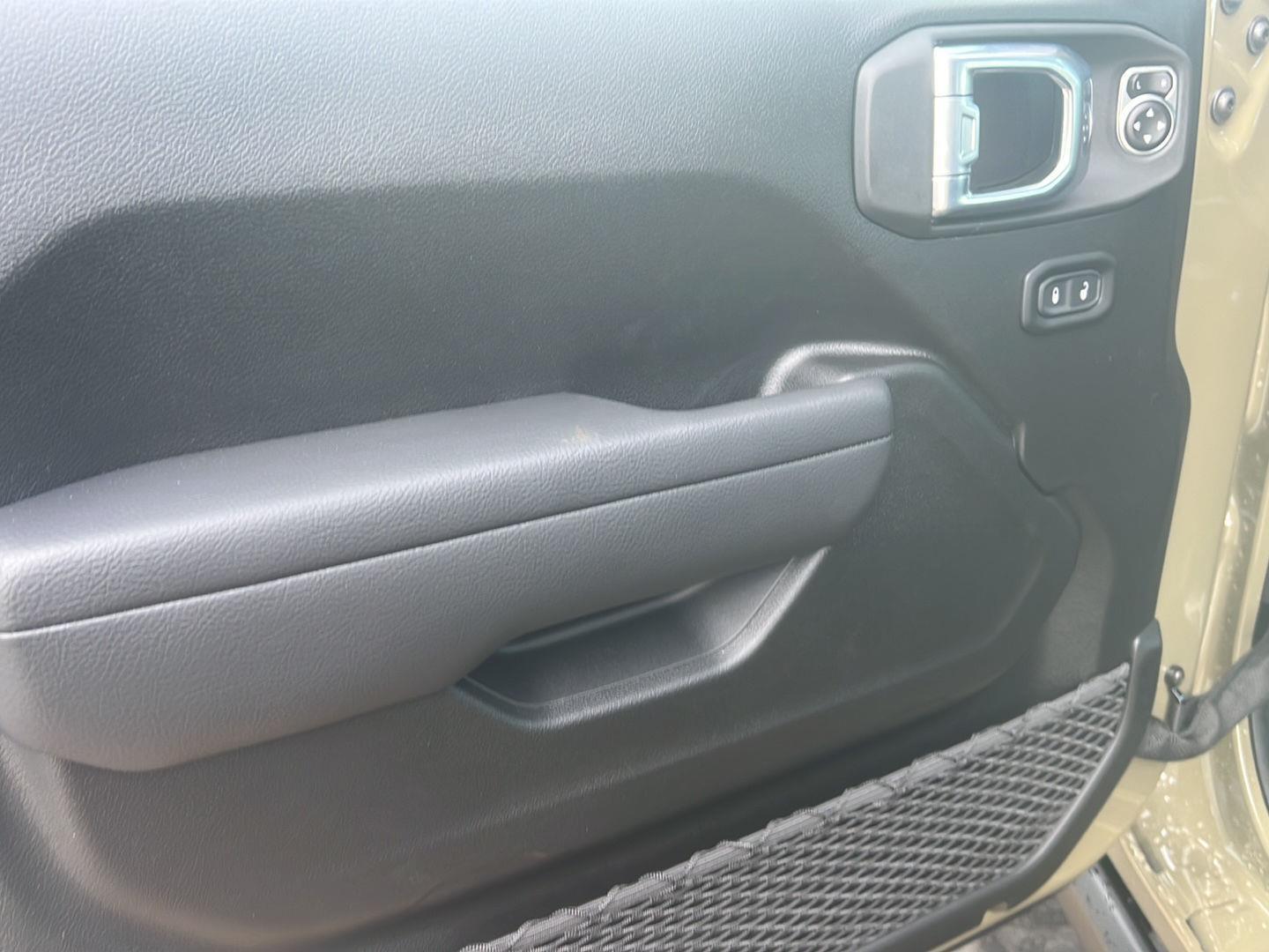 2026 Jeep Gladiator Sport photo 4