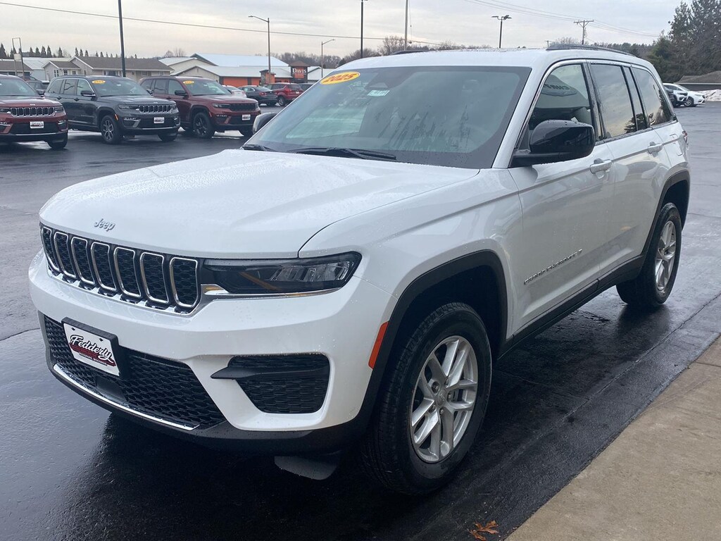 New 2025 Jeep Grand Cherokee Laredo X Sport Utility