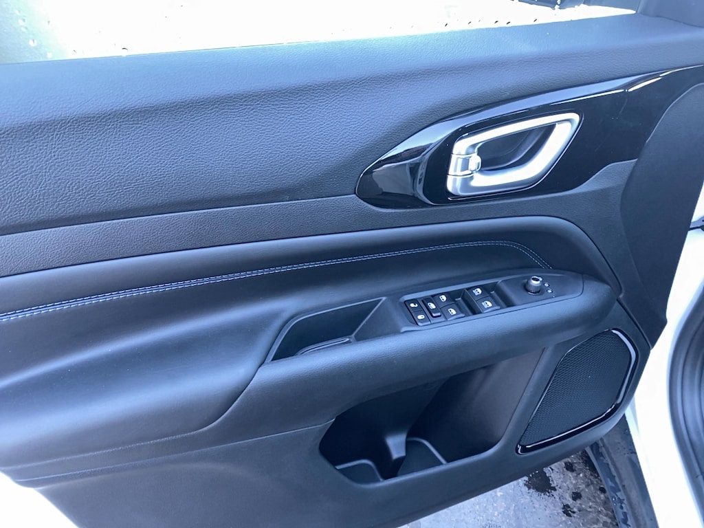 New 2026 Jeep Compass Latitude Sport Utility