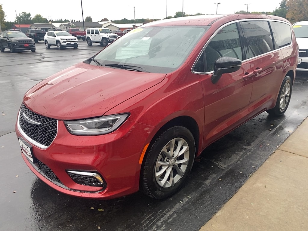 New 2026 Chrysler Pacifica Select Passenger Van