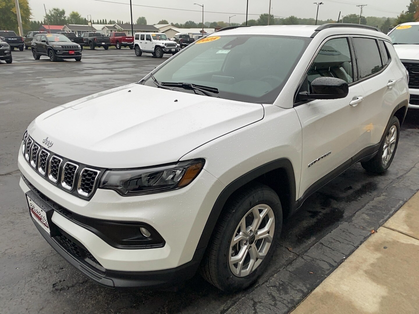 2025 Jeep Compass Latitude photo 2