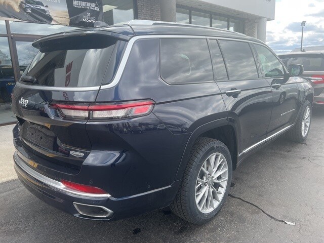 2023 Jeep Grand Cherokee L Summit photo 3