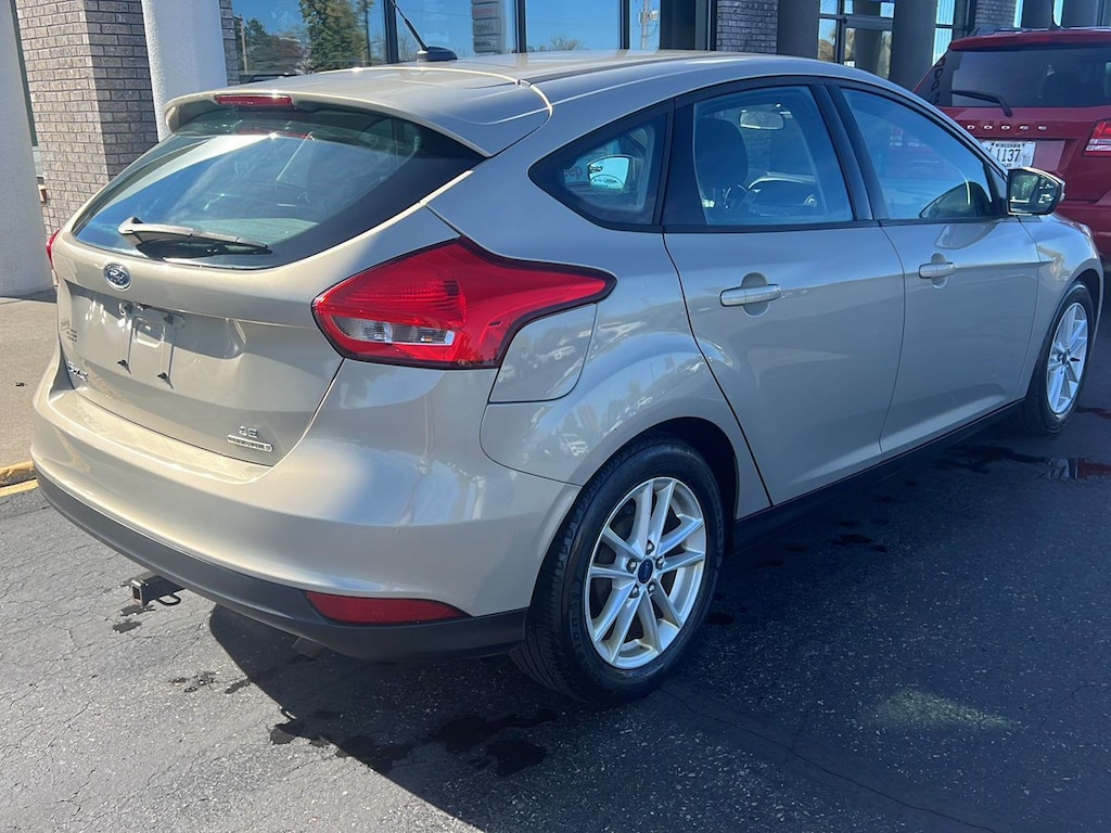 Used 2015 Ford Focus SE Hatchback