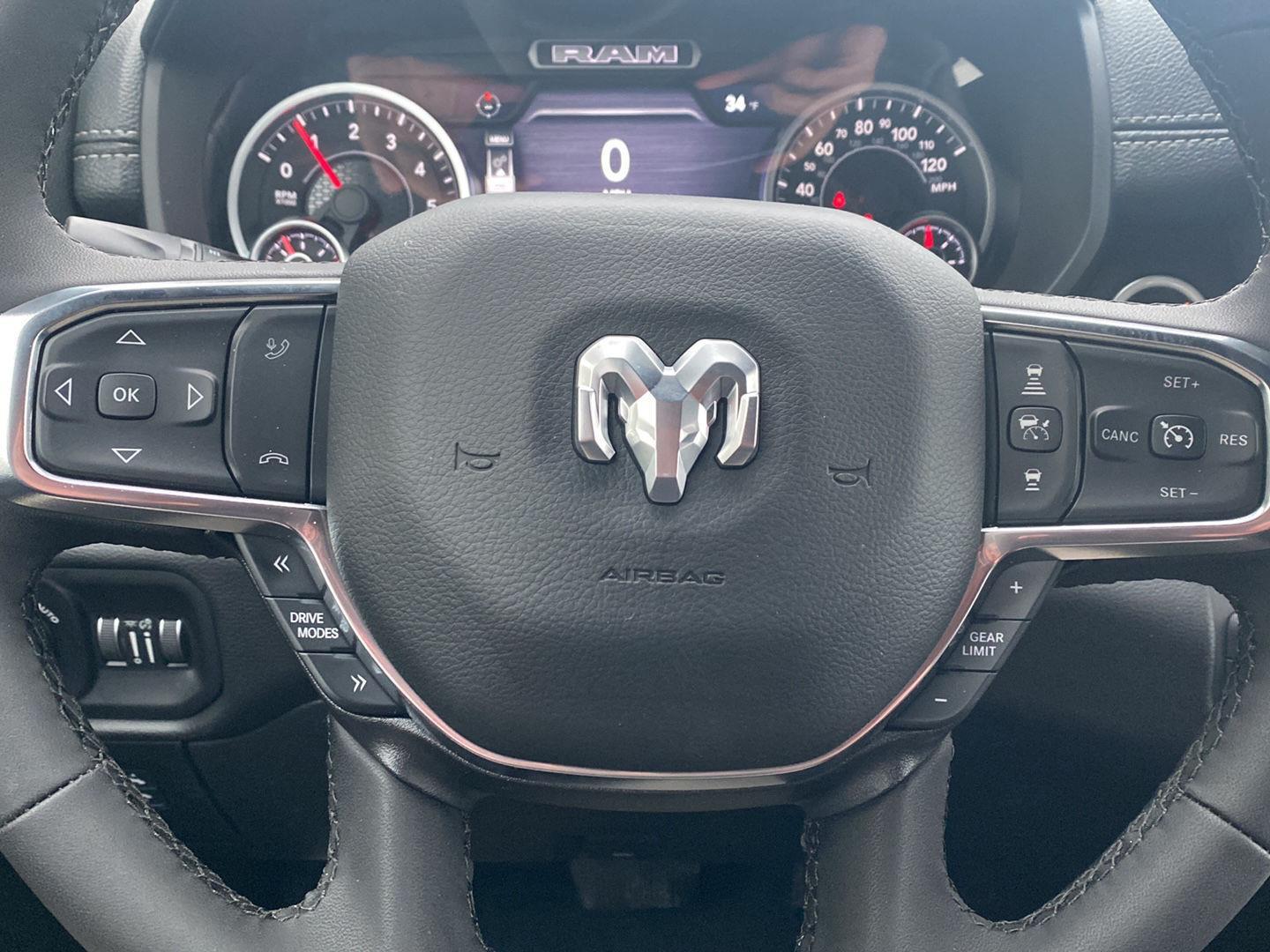 2026 RAM 1500 Laramie - Photo 9