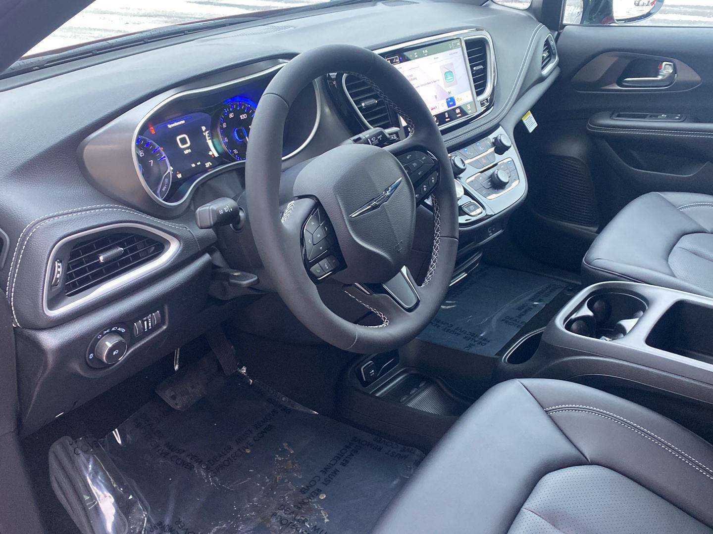 2026 Chrysler Pacifica Select - Photo 6