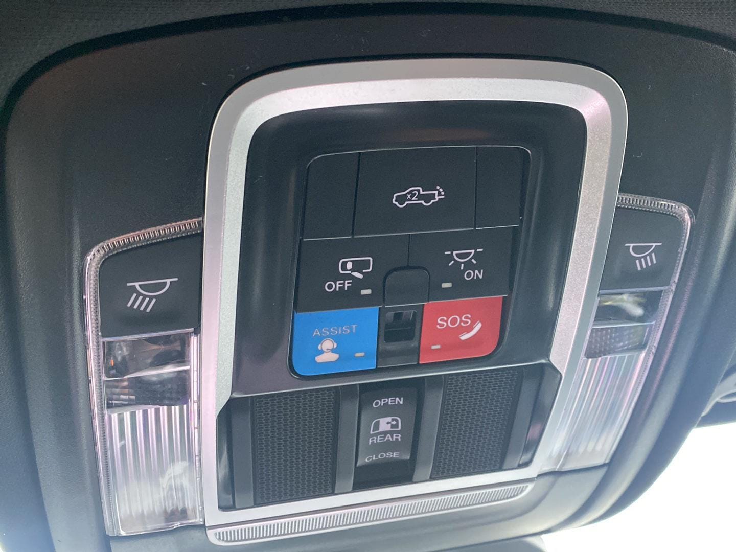 2026 RAM 1500 Laramie - Photo 15