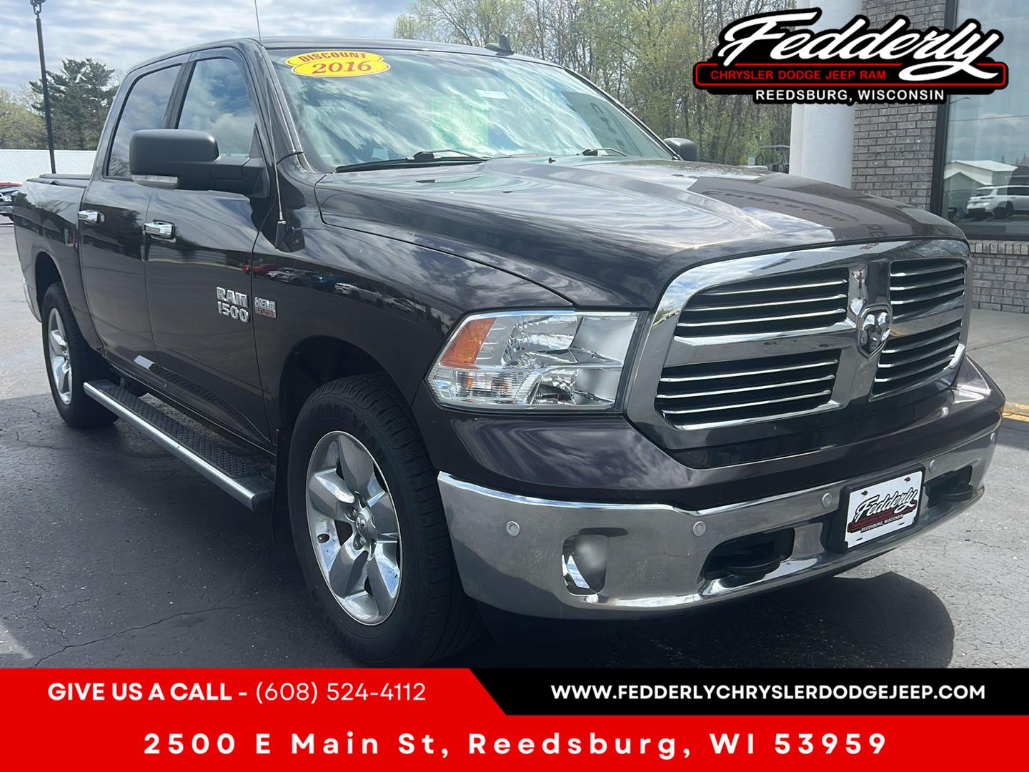 2016 RAM 1500 Big Horn 4x4 Crew Cab 5'7's photo