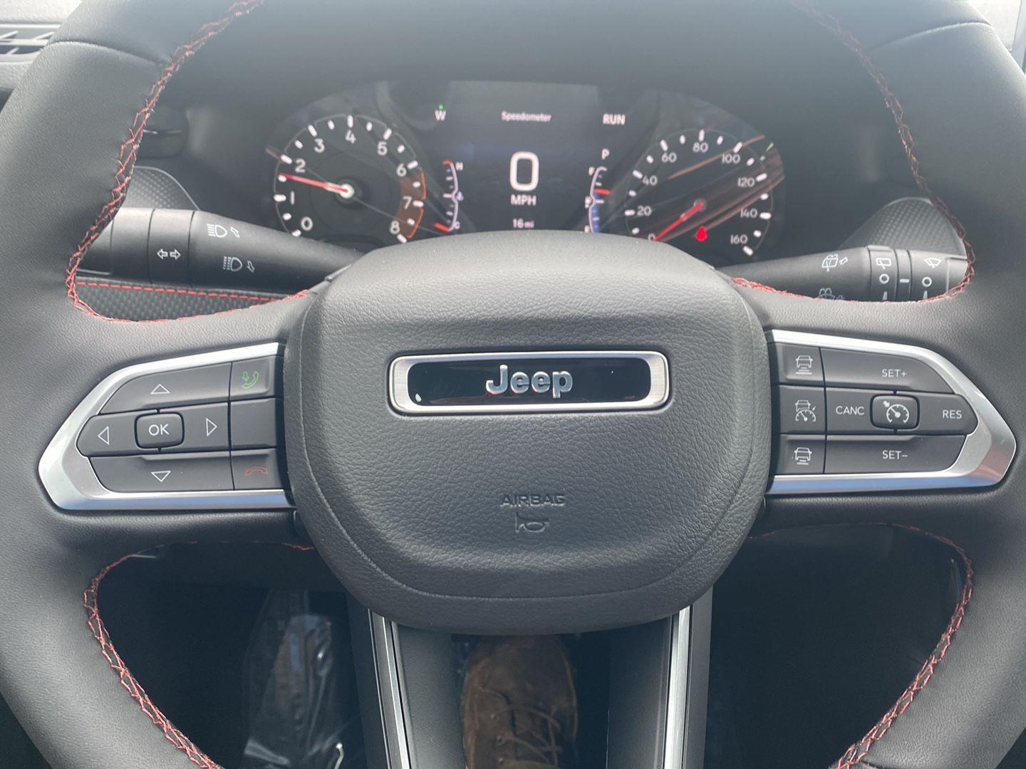 2026 Jeep Compass Trailhawk - Photo 9