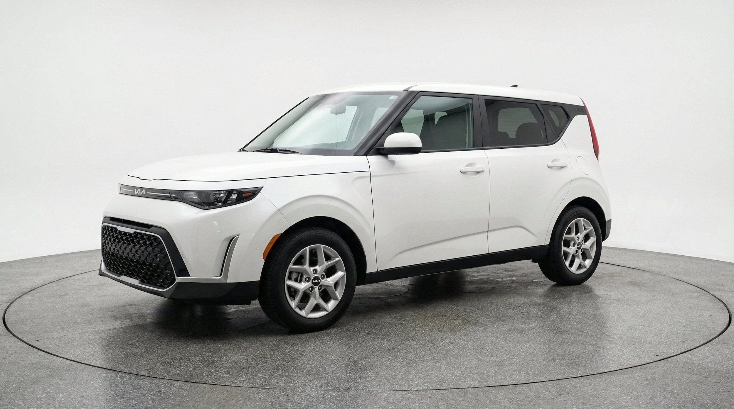 Thumbnail: 2025 Kia Soul - 3