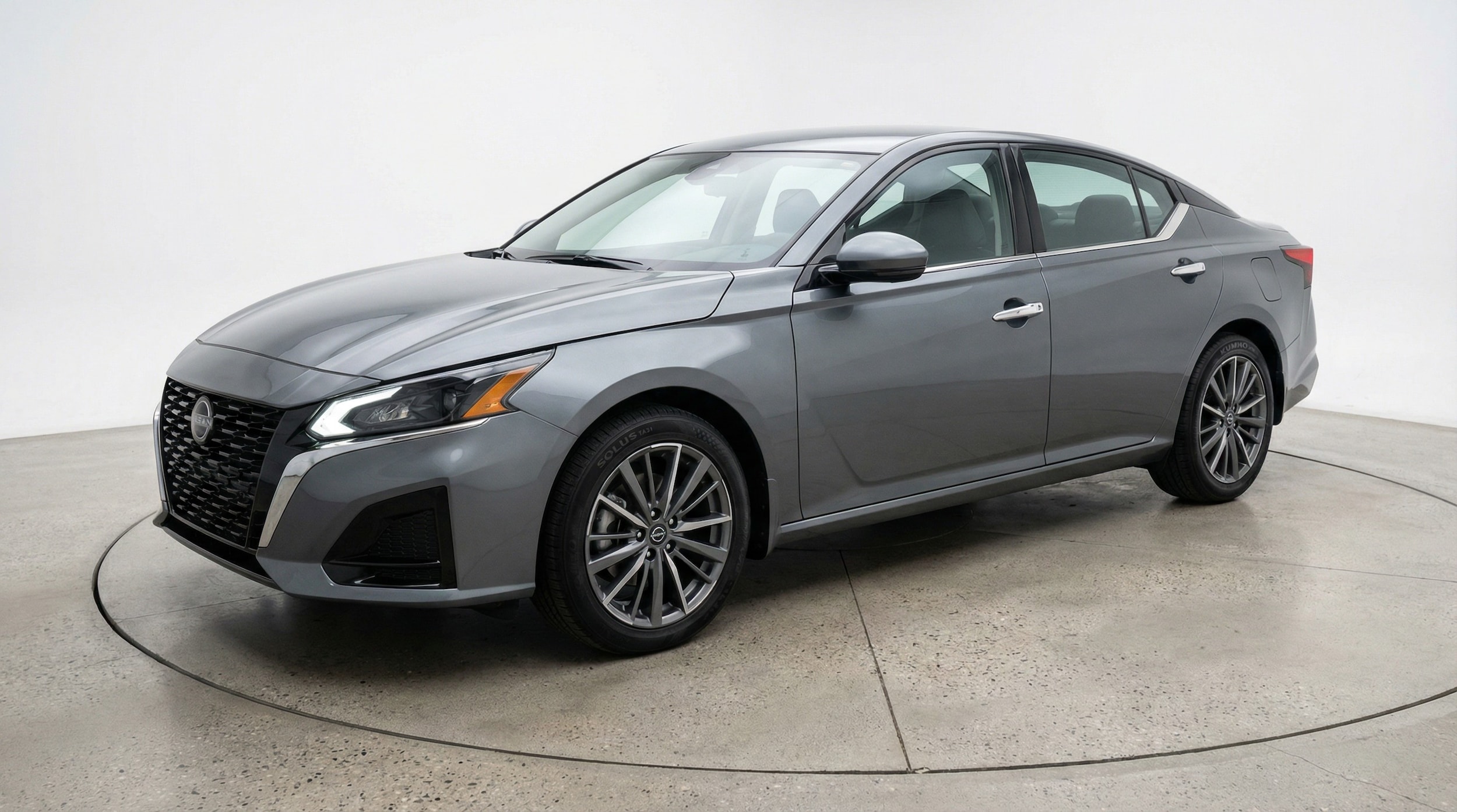 Thumbnail: 2025 Nissan Altima - 3
