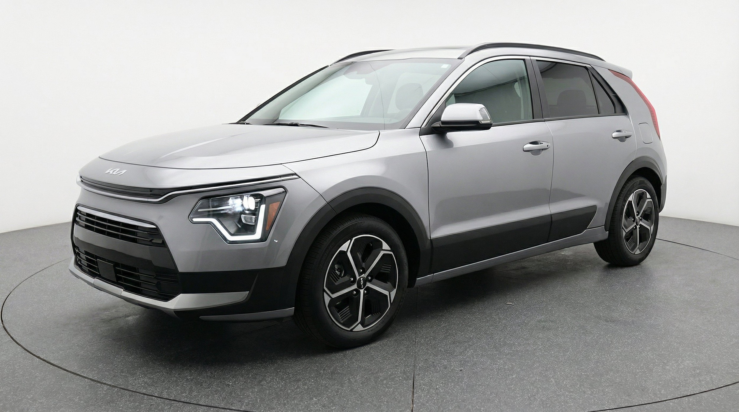 Thumbnail: 2026 Kia Niro - 3