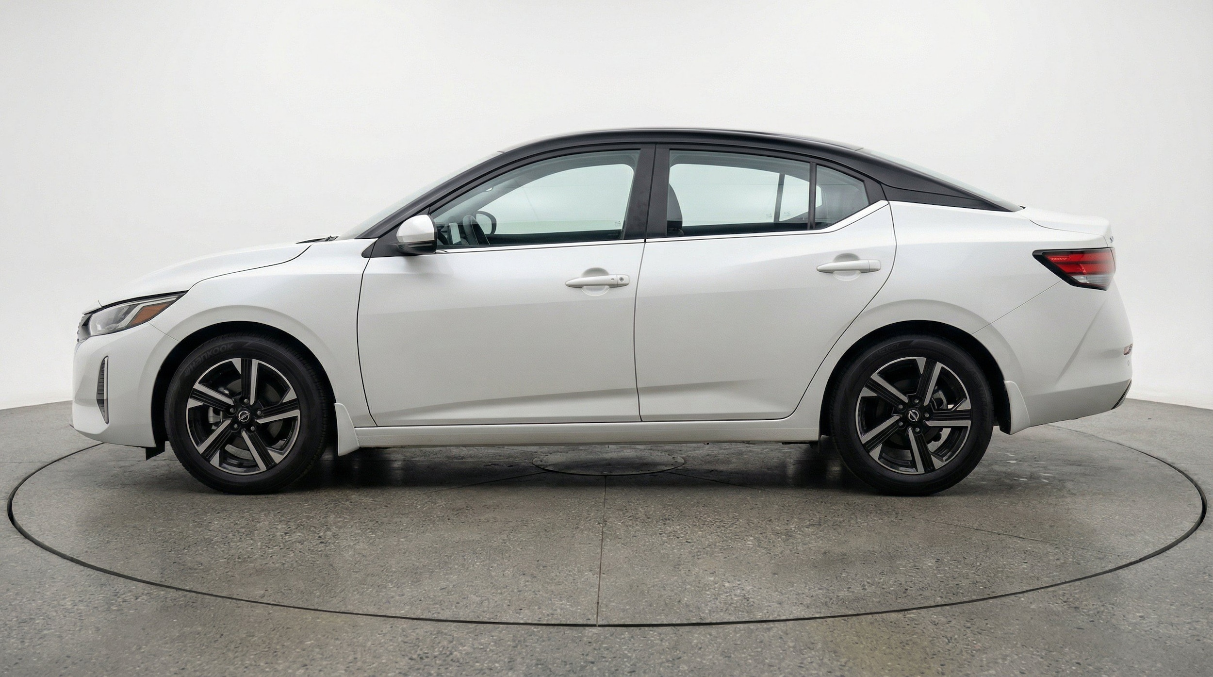Thumbnail: 2025 Nissan Sentra - 3