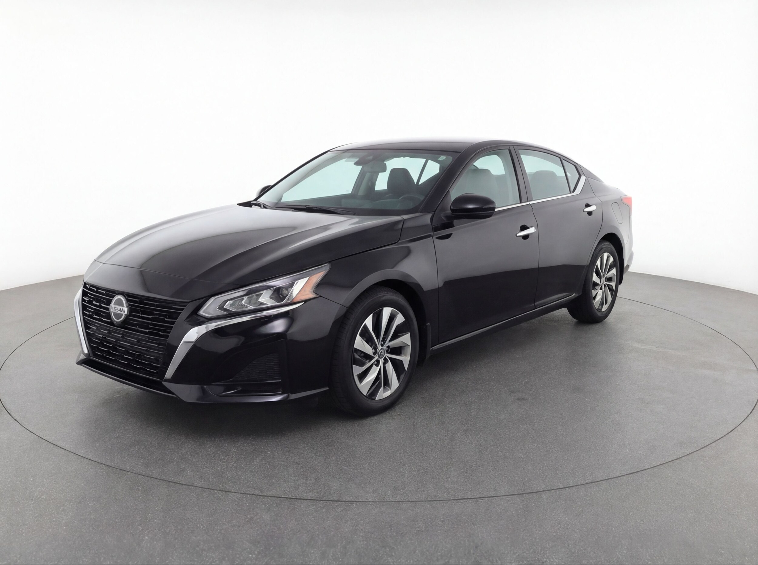 Thumbnail: 2023 Nissan Altima - 3