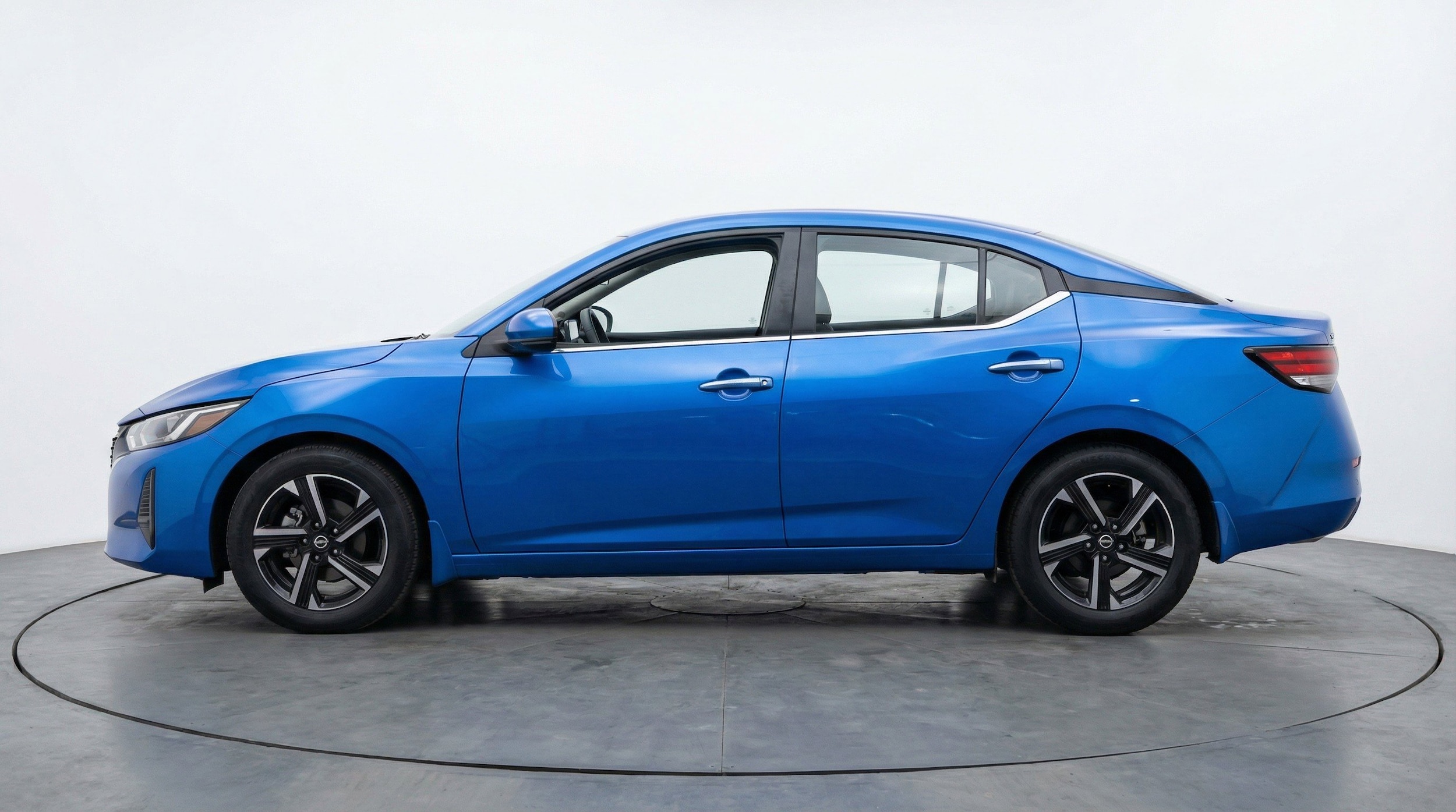 Thumbnail: 2025 Nissan Sentra - 5