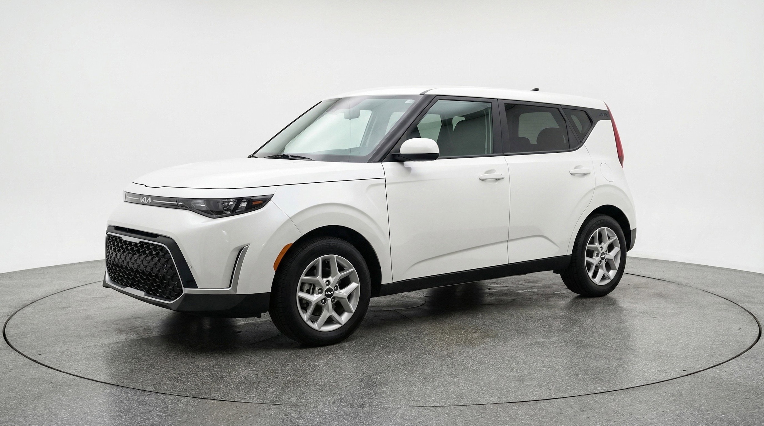 Thumbnail: 2025 Kia Soul - 3