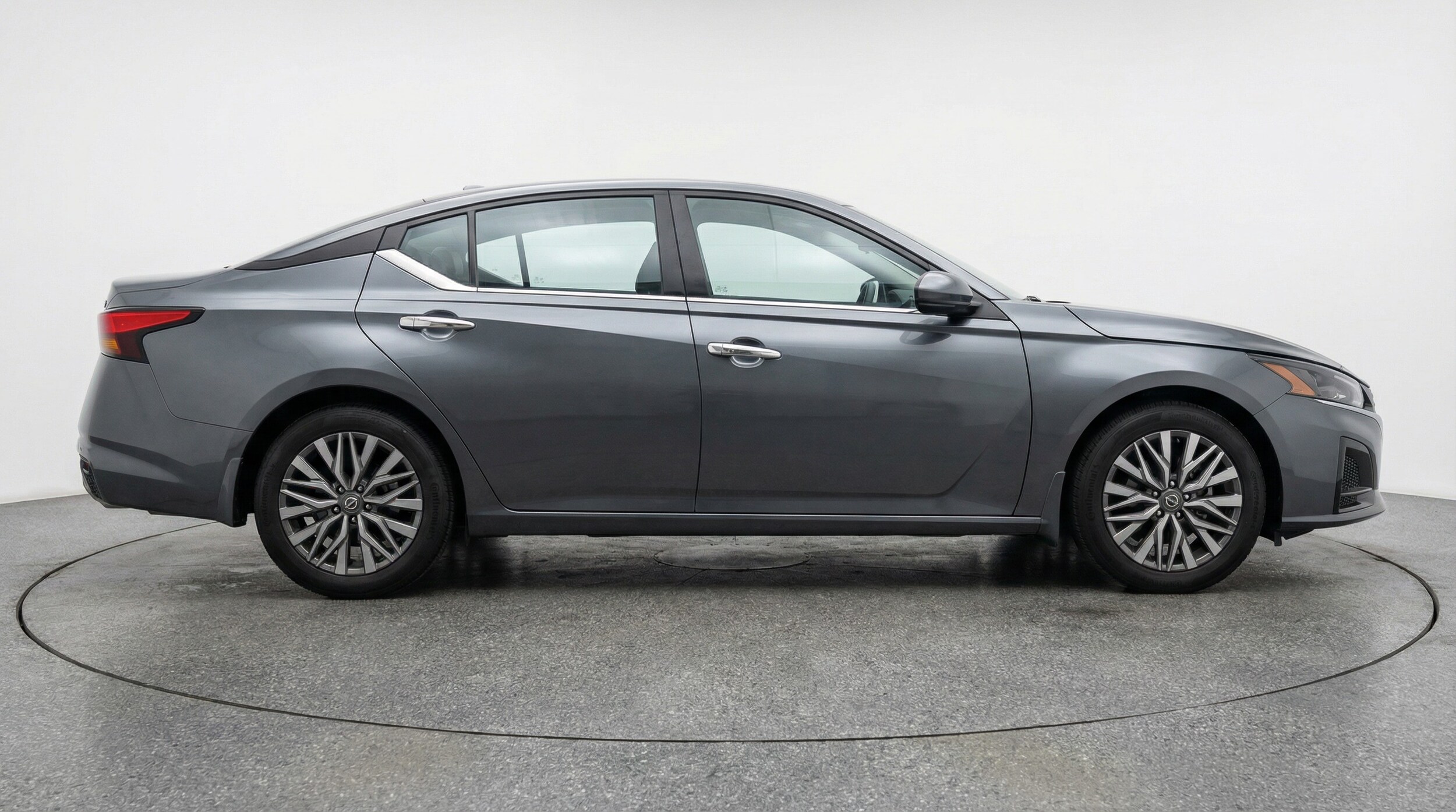 Thumbnail: 2025 Nissan Altima - 8