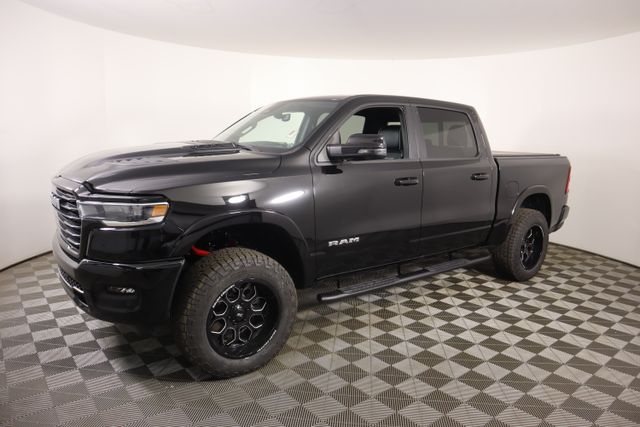 2025 Ram 1500 Laramie photo 3