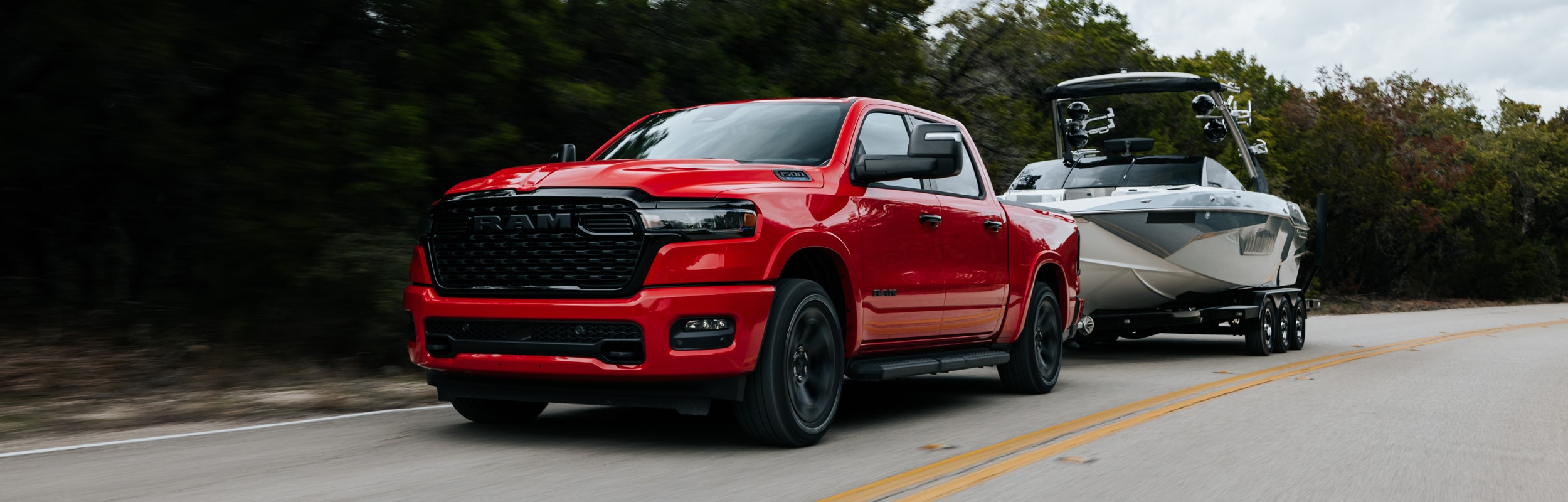 2025-RAM-1500-BigHorn-CrewCab-Truck-L01%20(1).jpg