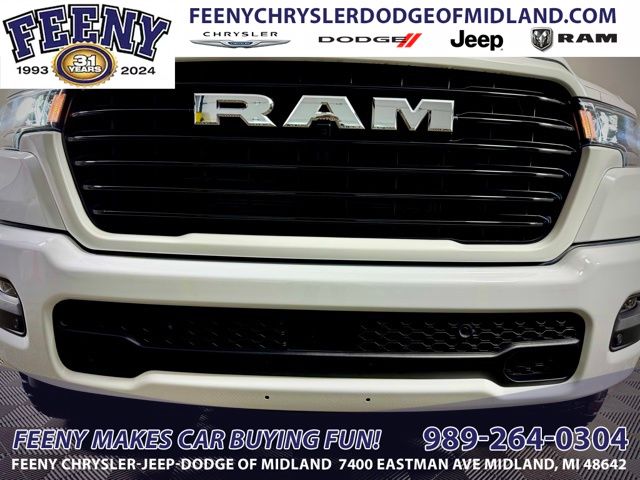 2025 Ram 1500 Laramie photo 3