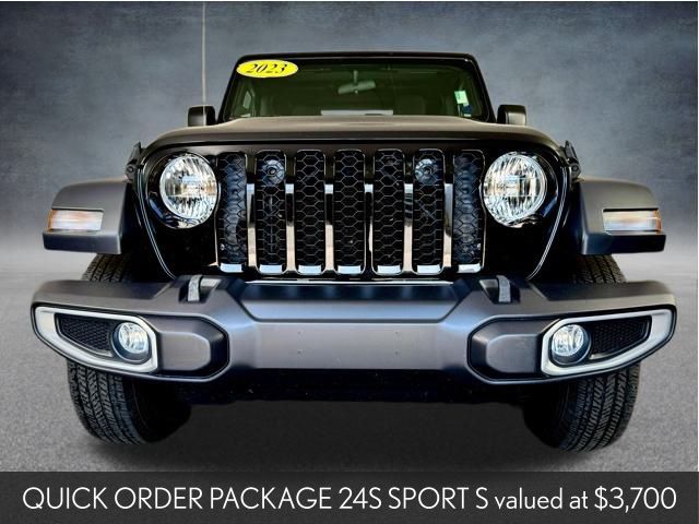 2023 Jeep Gladiator Sport photo 2