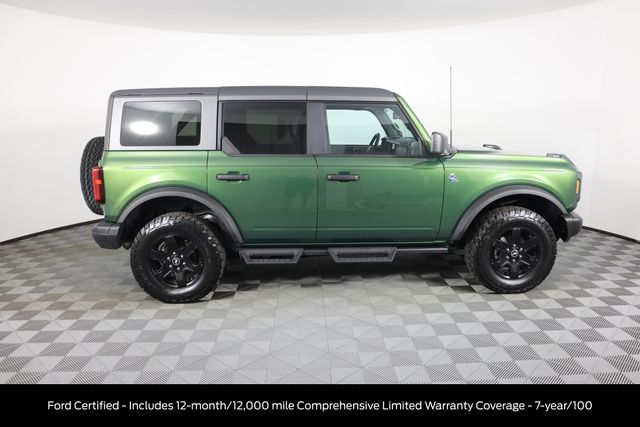 2024 Ford Bronco Black Diamond photo 2