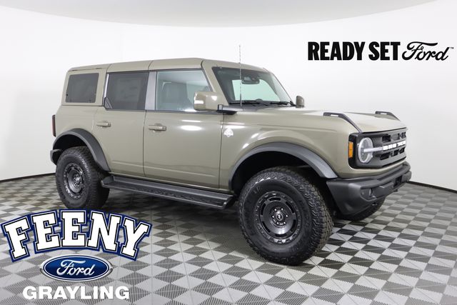 2025 Ford Bronco 4-Door Outer Banks's photo