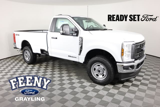 2026 Ford F-350 Super Duty XL's photo