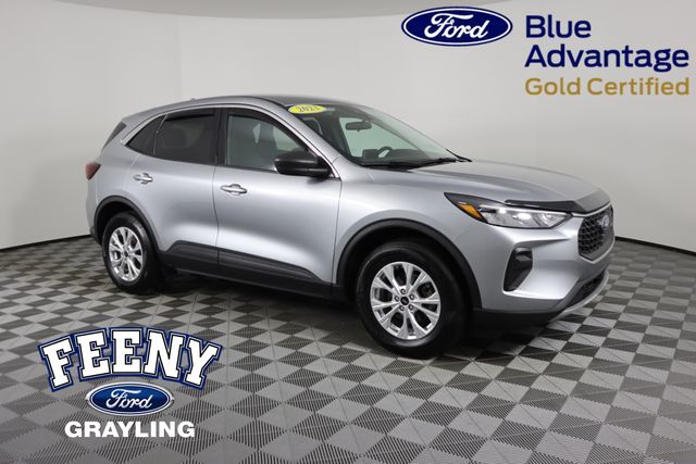 2023 Ford Escape Active's photo