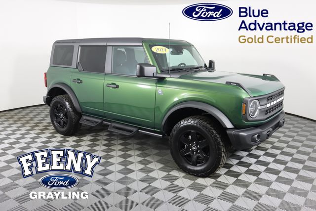 2024 Ford Bronco 4-Door Black Diamond's photo