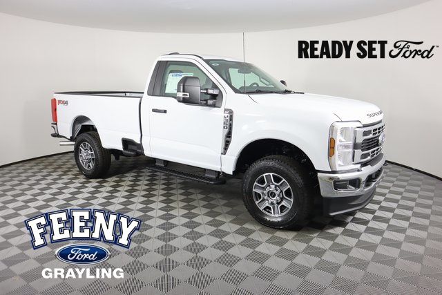 2025 Ford F-350 Super Duty XLT's photo