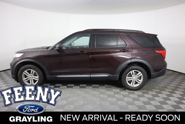 2022 Ford Explorer XLT photo 2