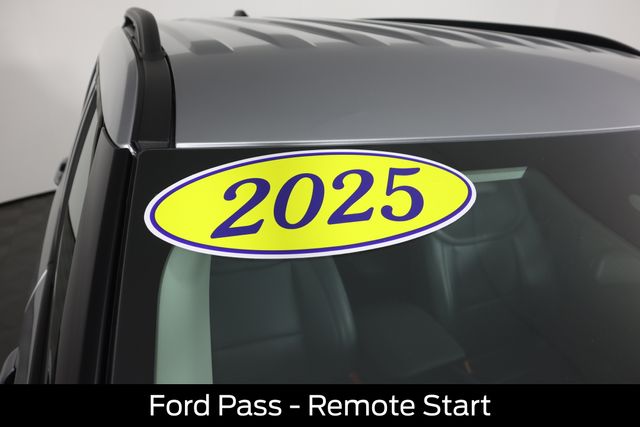 2025 Ford Explorer Active - Photo 12