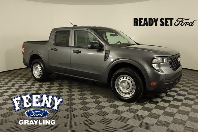 2025 Ford Maverick XL's photo