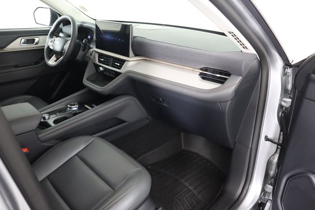 2025 Ford Explorer Active - Photo 67