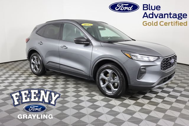 2025 Ford Escape ST-Line's photo