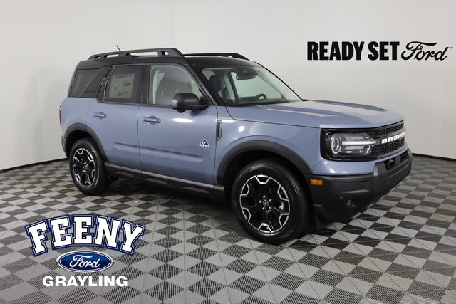 2025 Ford Bronco Sport Outer Banks's photo