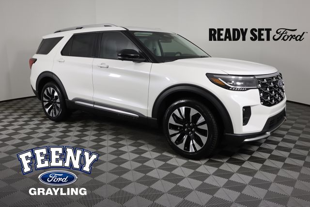 2026 Ford Explorer Platinum's photo