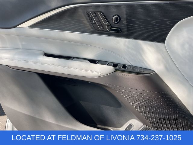 2024 Cadillac LYRIQ Sport 1 - Photo 22