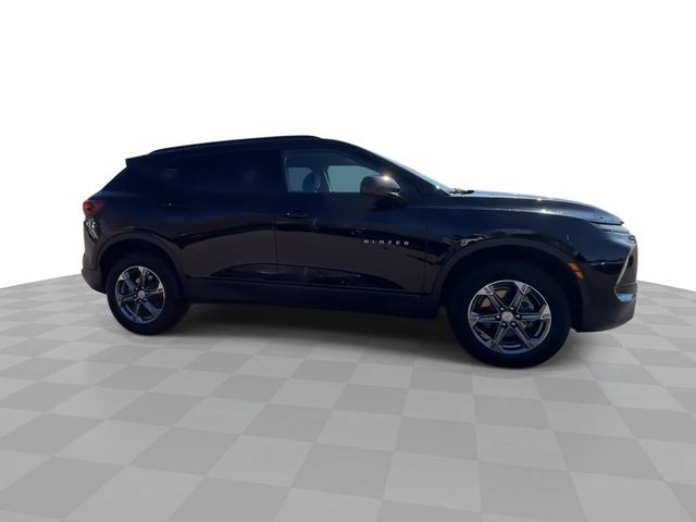 2023 Chevrolet Blazer 2LT - Photo 9