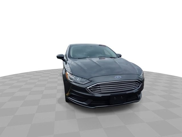 Used 2017 Ford Fusion SE with VIN 3FA6P0HD5HR189419 for sale in Vermilion, OH