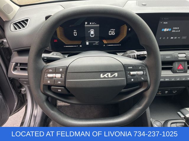 2025 Kia K4 LXS - Photo 11