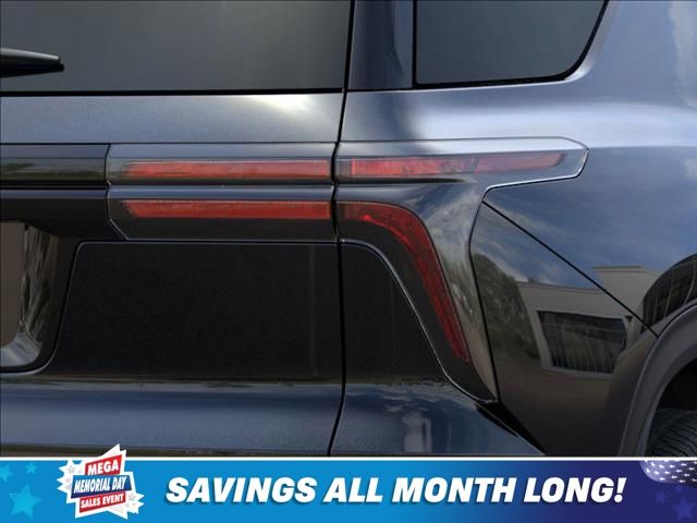 2025 Chevrolet Traverse LT - Photo 11