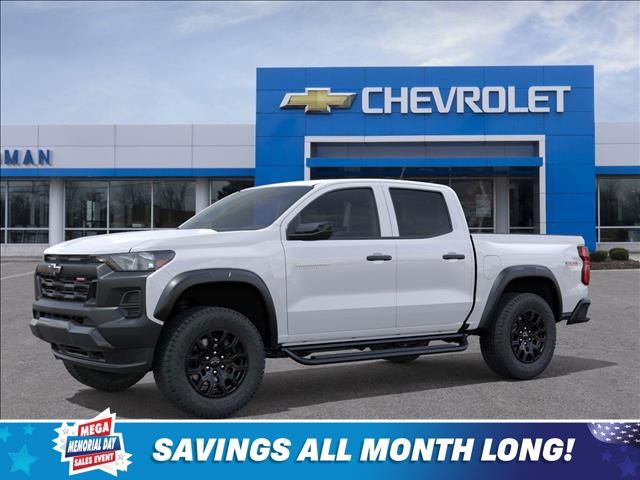2026 Chevrolet Colorado Trail Boss - Photo 2