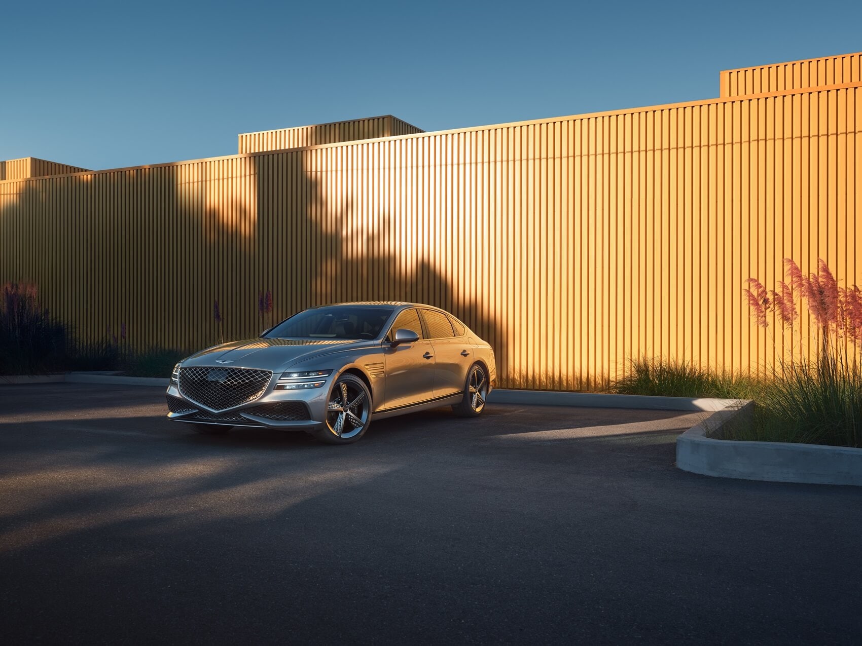 Exploring the Genesis G80 and Volvo S90