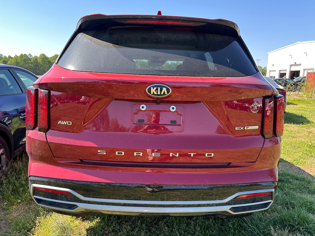 Used 2021 Kia Sorento EX SUV